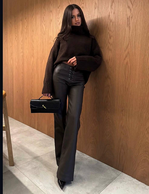 Женские кожанные штаны на шнуровке Одесса - изображение 2