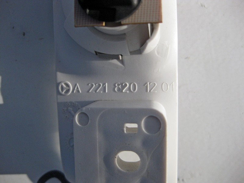 Mercedes-Benz  A2218201201 + A2218252810 7E94 Плафон задньої правої стельової ручки сірий S-Class W221 Одесса - изображение 3