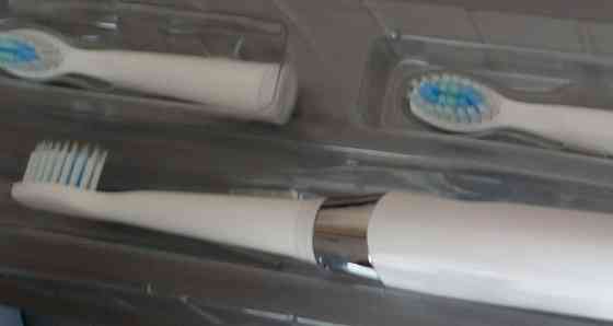 Зубна щітка електрична. Київ