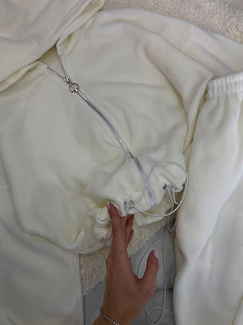 Женский трендовый теплый костюм оверсайз с двойной полар флиса Молочный, 48/50 Одесса - изображение 1