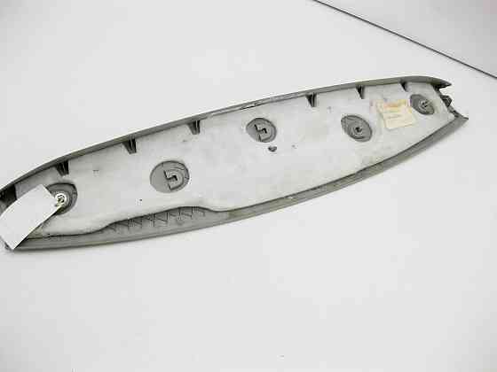 Mercedes-Benz  A1647400370 7E94 Обшивка кришки багажника верхня сіра над склом ML W164 Одеса