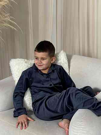 Дитяча велюрова тепла піжама дві кишені Графітовий ч/к 146-152 Харків