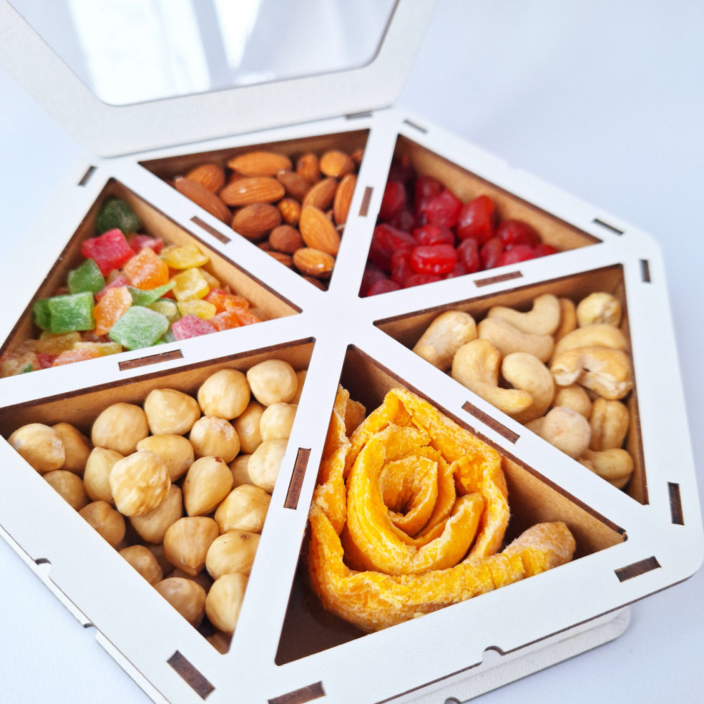 Подарунковий набір горіхів і сухофруктів у дерев'яній коробочці 450 грамів Одеса - фото 4