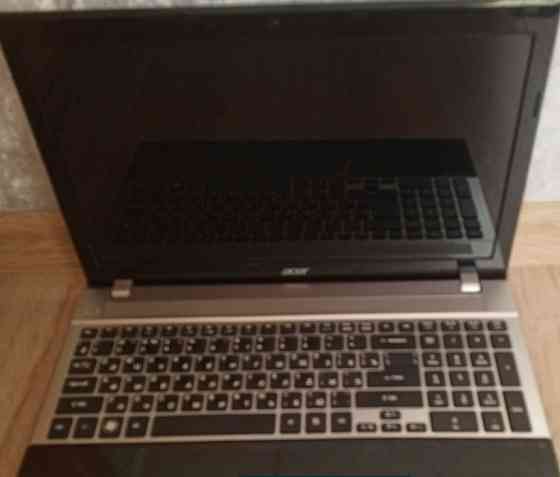 Ноутбук/ Процесор i5 3.1ghz/ 8Gb.оперативки/500Gb. Две видеокарты/ 2gb+2gb. Київ