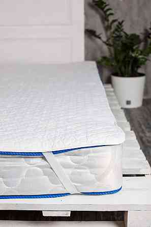 Novita Наматрацник Novita 200х200 см захисний антиалергенний з резинкою по кутах білий (40-0024 Коломыя