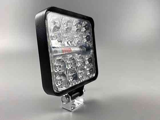 Фара LED квадратна 48W 6000K (26 діодів) багатофункціональна біле світло (верх + низ) + червоне світло (центр) + синє світло (цент Мукачево