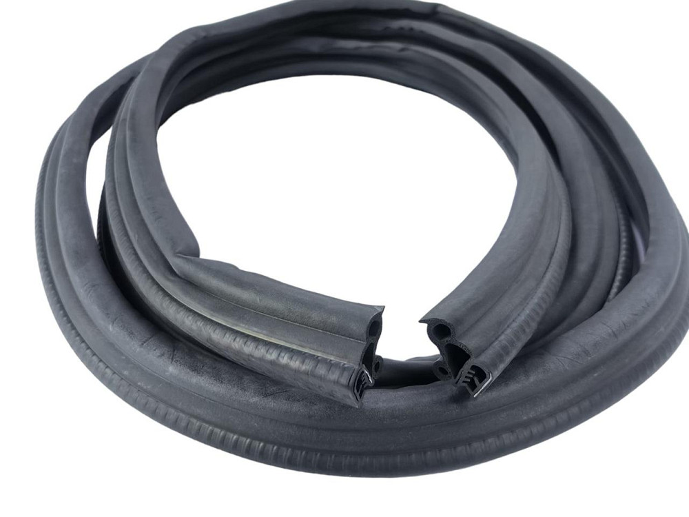 Уплотнитель 2109, 21099, 2114, 2115, ЗАЗ 1103, 1105 Славута задней (3150 мм) двери Мукачево - изображение 1