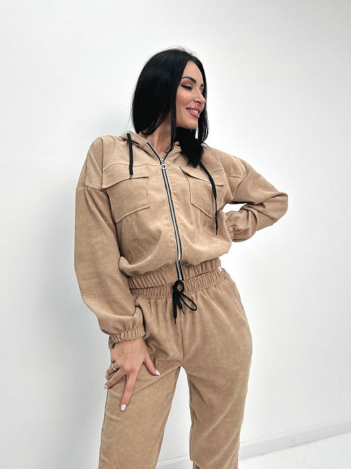 Вельветовый костюм-двойка 