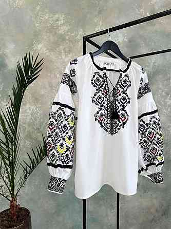 Женская праздничная современная вышиванка с объемным рукавом 80% хлопок, 20% полиэстер. Одесса