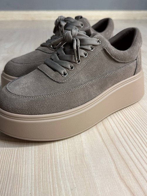 Кеды женские Hengji 536-10 замшевые на платформе с окантовкой бежевые, 37, 24 см Киев - изображение 2