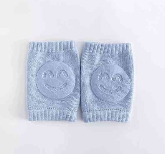 Наколенники детские для ползания, смайлик, голубые, отличные защитные наколенники Киев