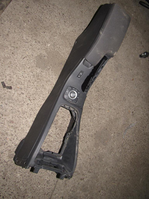 Підлокотник Renault Megane III 2009-2016 (969100026R) Ковель - фото 1