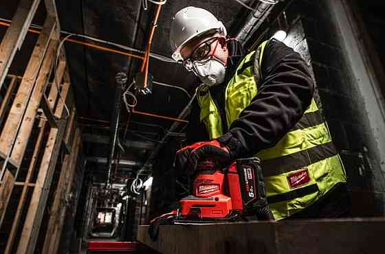 Машина шліфувальна вібраційна акумуляторна MILWAUKEE, M18 BQSS-502B (+зар.пр., 2 акум.Х5Аг, сумка) Одеса