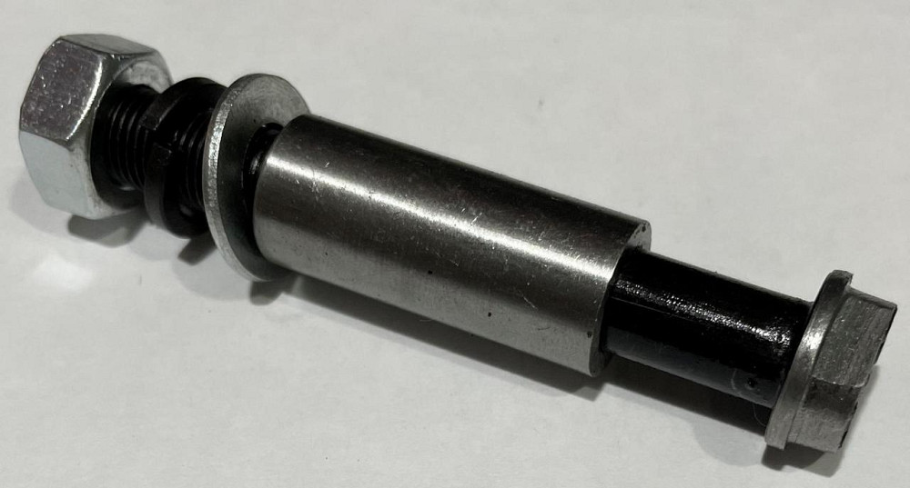 Болт коромисла з втулкою, гайкою та шайбою МТ, ДНІПРО Мукачево - фото 1