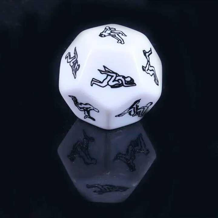 Романтическая игра двенадцатигранный кубик 