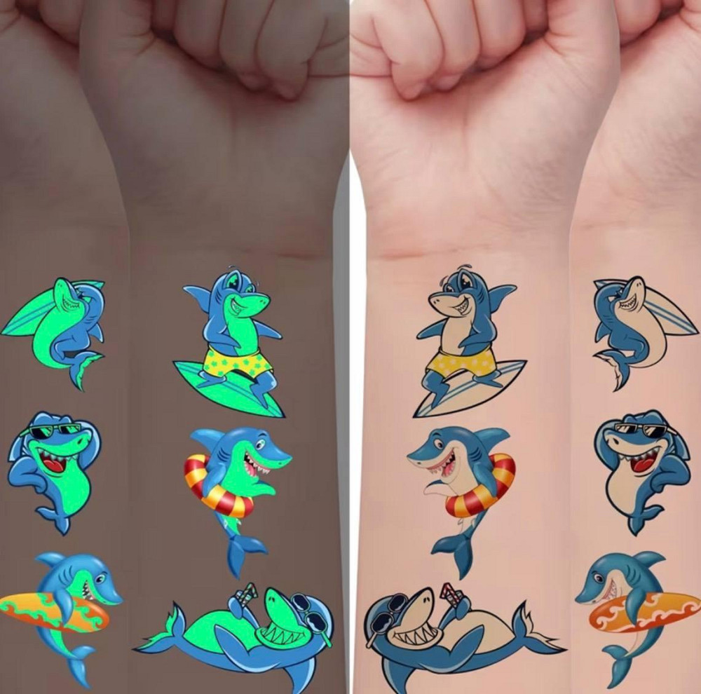 Набір наліпок з акулами 5 аркушів, дитячі наклейки що світяться в темряві, флуоресцентні тату акули Київ - фото 3