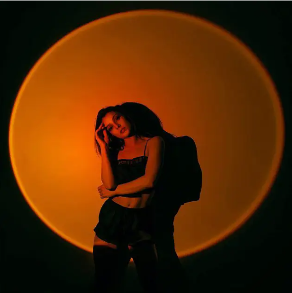 Проекційна лампа Sunset Lamp Q07 – світлодіодний торшер з ефектом заходу сонця для фото та декору Одеса - фото 7