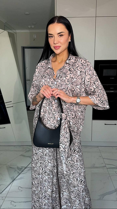 Женский легкий принтованный прогулочный костюм двойка: платок, рубашка и брюки из натурального штапеля Коричневый Одесса - изображение 3