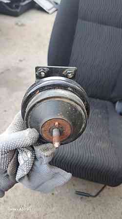 Подушка передня двигуна ZAZ Forza 2010–2015 Киев