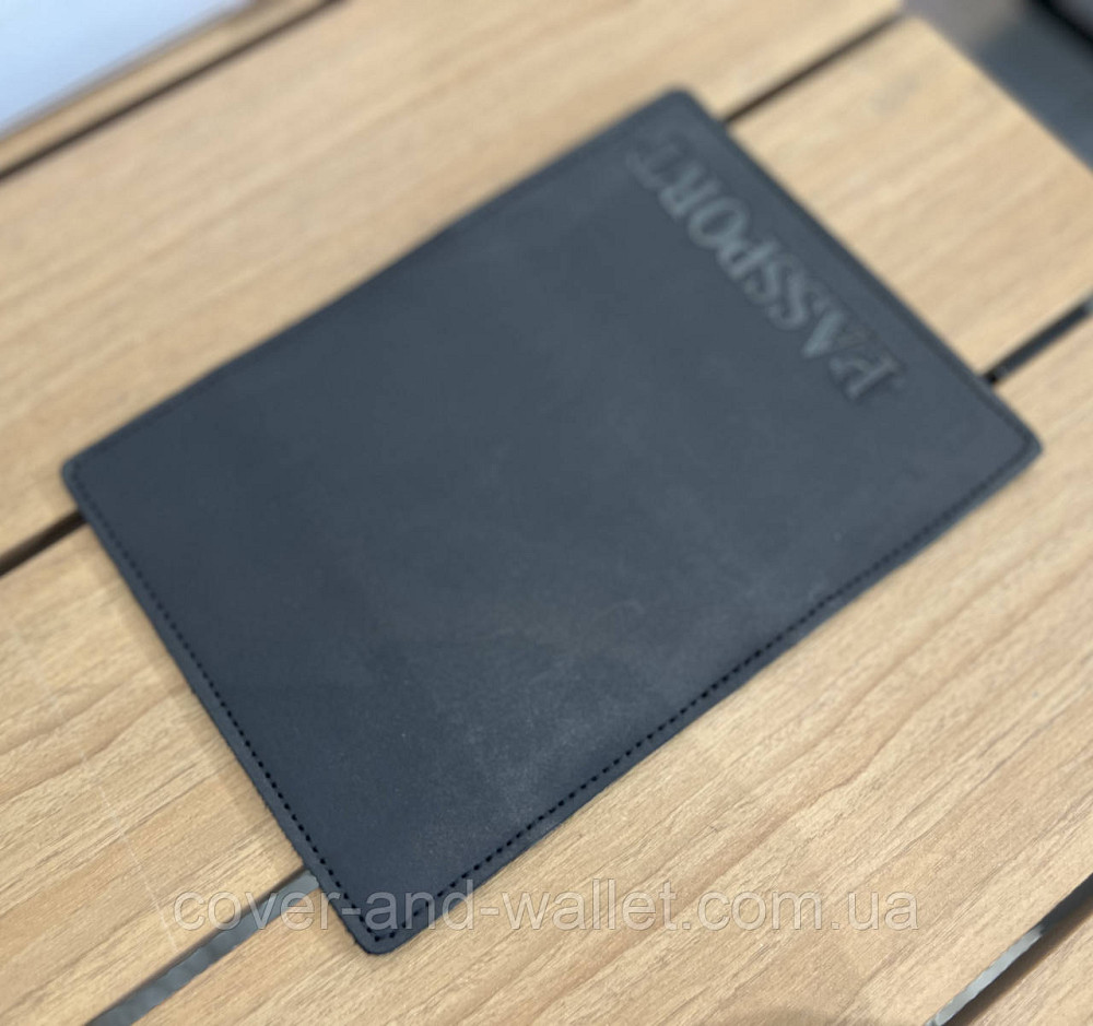 Шкіряна обкладинка на закордонний паспорт чорного кольору PS Leather Київ - фото 11