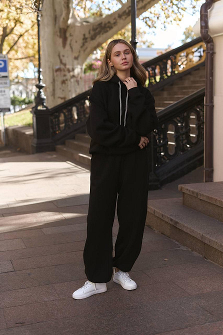 Жіночий теплий костюм двойка вільного крою тринитка на флісі Чорний Одеса - фото 3