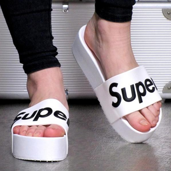 Шлёпанцы Тапочки Белые Сланцы на Танкетке Женские (размеры: 36,37,38,39,40,41) - 11-2 Днепр - изображение 1