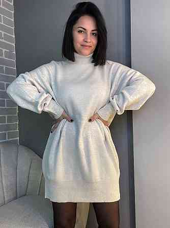 Платье женское My fashion 2024101 свитер воротник хомут оверсайз удлиненный one size, світло-бежевый Одесса