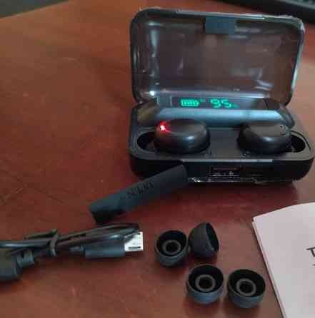 Беспроводные новие наушники. Харьков