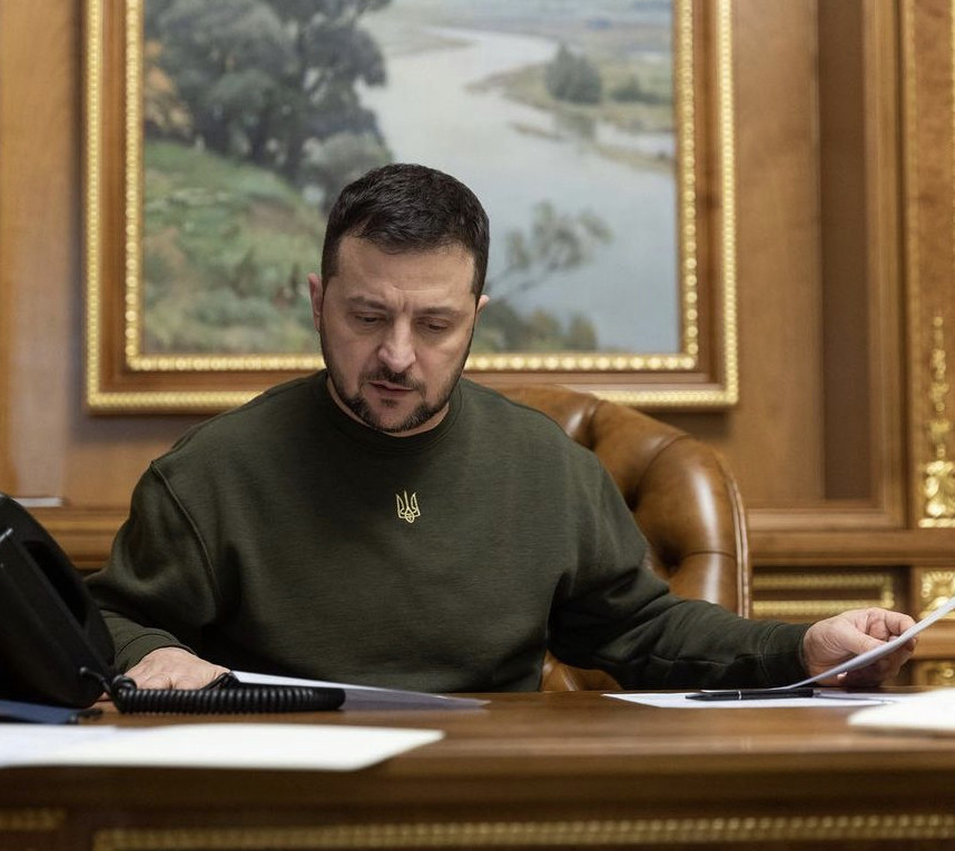 Хакі світшот з тризубом як у президента Зеленського S Чернівці - фото 1