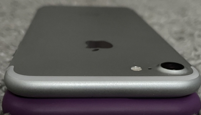 Айфон Apple iPhone 7 32Gb. Silver Neverlock Киев - изображение 4