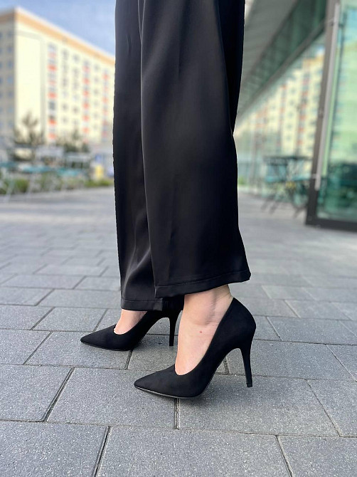 Q&Q Туфлі на підборах жіночі зі штучної замші весна-осінь демісезонні чорні QQ18-1 р. 36-41 Коломия - фото 1