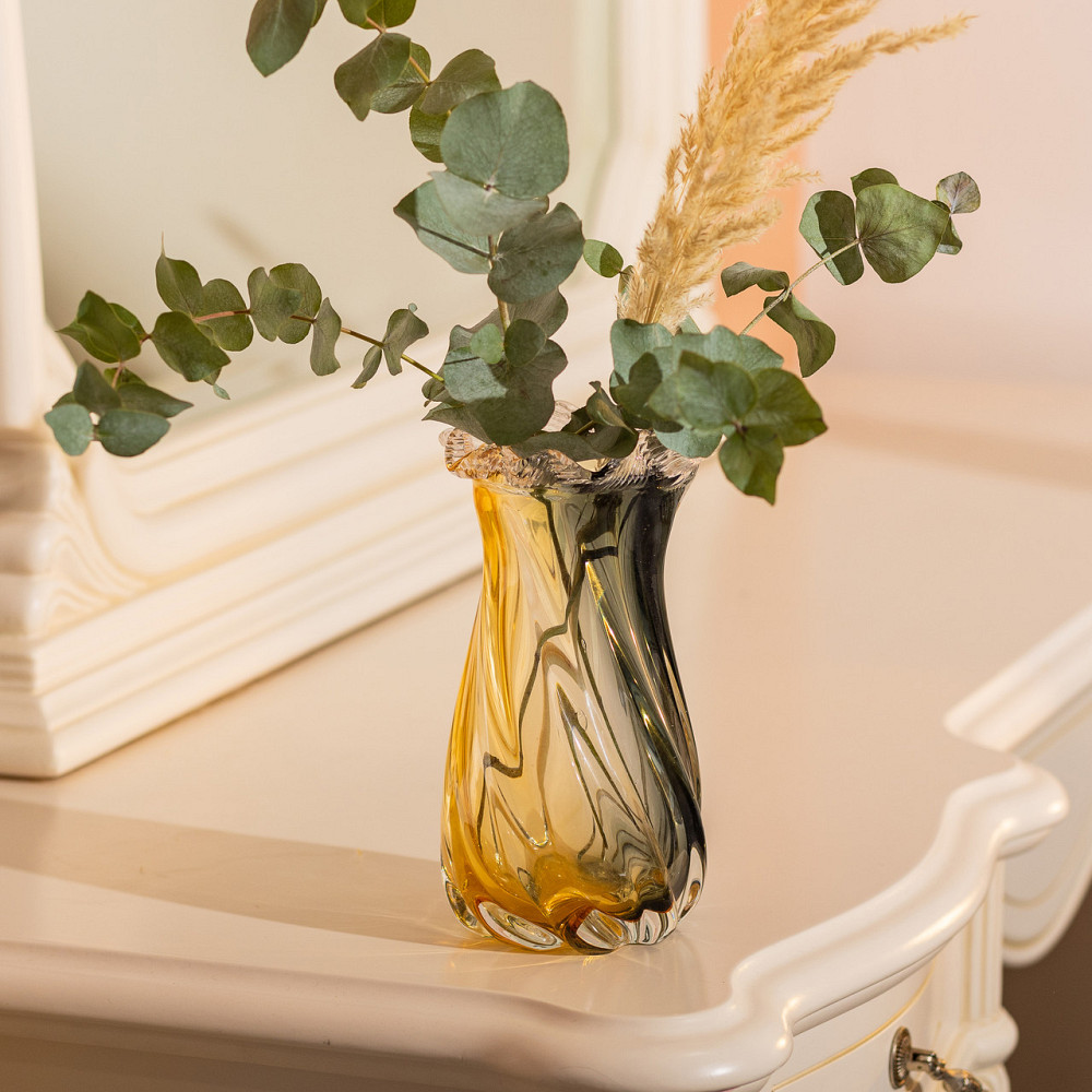 Yiwu Ваза декоративна 26 см для квітів скляна фігурна ваза з кольорового скла 1.2 л Жовто-сіра Коломия - фото 3