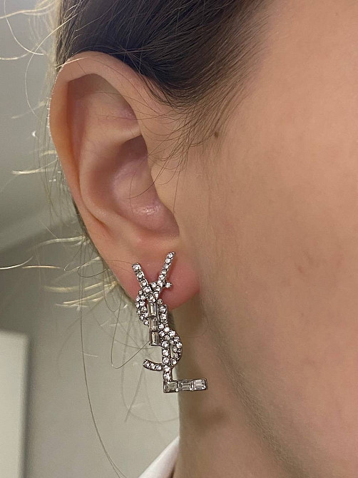 Сен Лоран сережки у вигляді лого з камінцями Одеса - фото 1