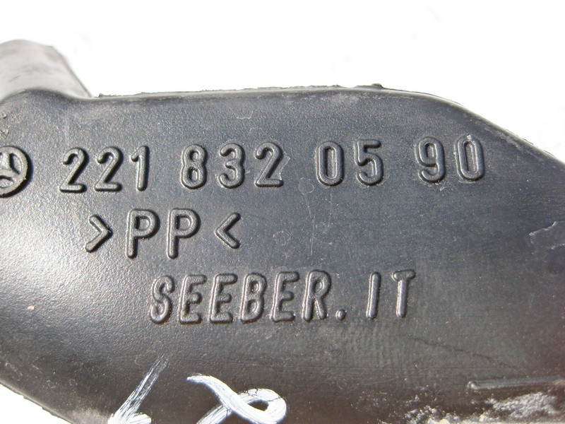 Mercedes-Benz  A2218320590 Стічна трубка зливу води під капотом по центру зліва S-Class W221 CL C216 Одеса - фото 3