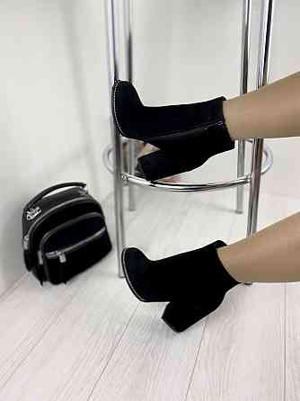 SANTINI Черевики жіночі SANTINI чорні замша натуральна висота 11см каблук 10см розмір 35-39 (95 Коломыя