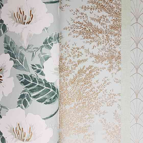 Шпалери вінілові на флізелін Caselio The Place to bed 0.53х10 м яскраві великі білі квіти на салатовому Київ