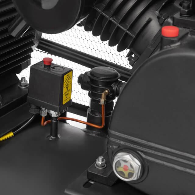 Компресор, 300 л, 11,0 кВт, 380 В, 10 атм, 1600 л/хв, 3 циліндри, 80 дБ INTERTOOL PT-0050 Київ - фото 6