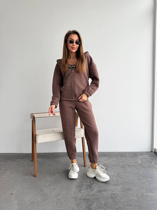 Жіночий прогулянковий костюм трійка: кофта топ і штани Капітон Одеса - фото 3