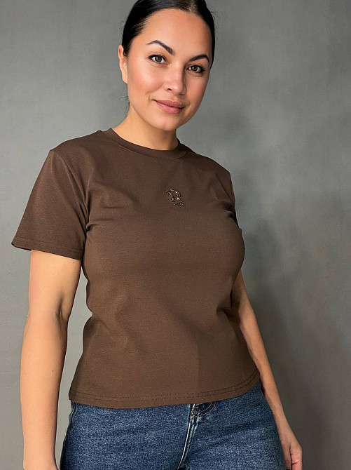 Футболка жіноча A-N 911-21 з аплікацією камінців силует замка базова one size, коричневий, one size Київ - фото 1