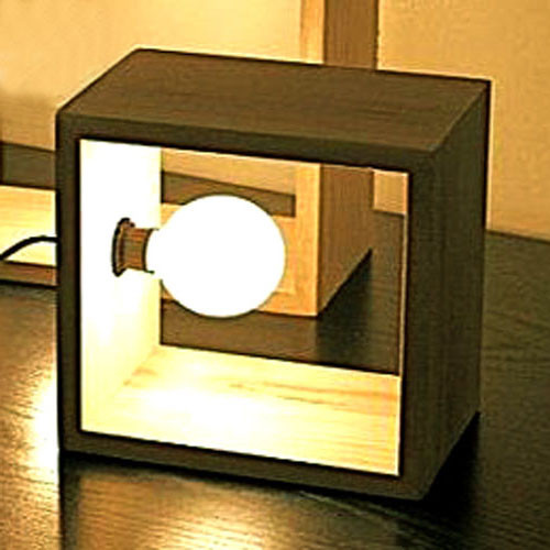 Светильник настольный 