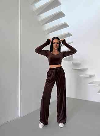Женский прогулочный костюм двойка: лонгслив и штаны велюр Шоколад, 42/44 Одесса