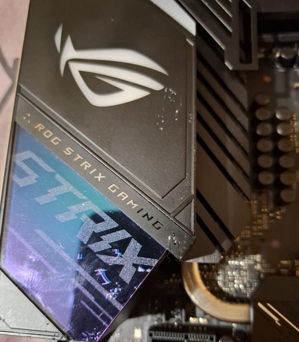 Материнська плата ASUS ROG Strix Z490-E (Wi-Fi) Київ - фото 4