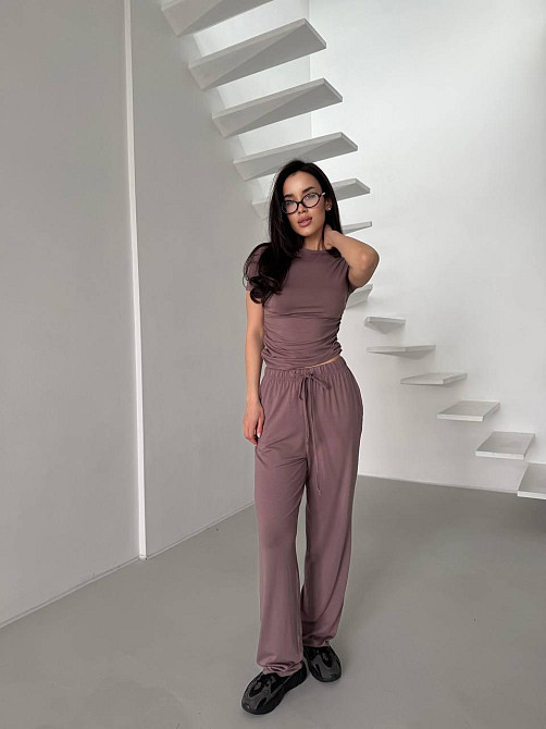 Жіночий базовий прогулянковий костюм-двійка: футболка та штани натуральна віскоза Моко, 42/44 Одеса - фото 5