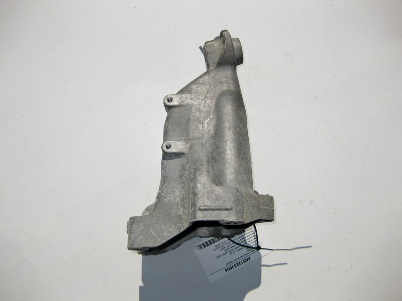 Mercedes-Benz  A6512233504 Кронштейн опори двигуна правий OM651 E-class W212 C-Class W204 C-Class Coupe C204 GLK X204 C-Class Estate S204 E-class S212 Одесса - изображение 3