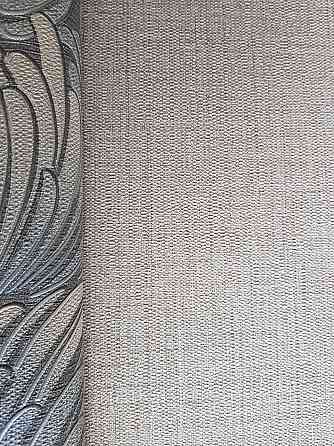 Шпалери метрові вінілові на флізелін Grandeco Poem однотонні структурні під тканина льон світло коричневі Київ