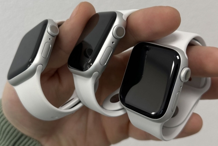 Смарт-Часи Apple Watch 8 41 mm Silver/Starlight Київ - фото 2