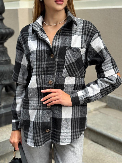 Жіноча трендова сорочка з розрізом на рукавах турецька фланель-байка. Чорний, 42/44 Одеса - фото 1