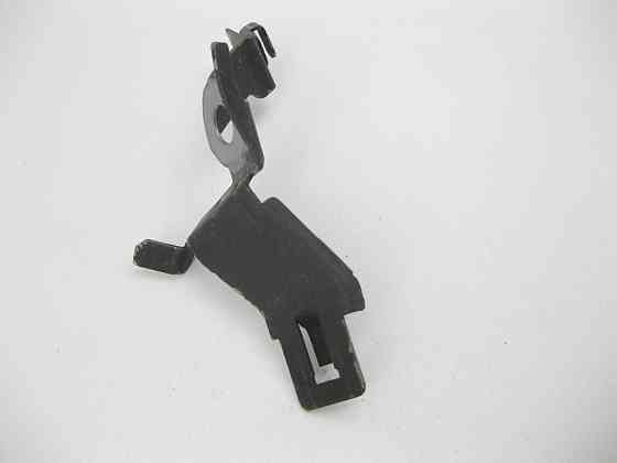 Mercedes-Benz  A2115460143 Металевий тримач електропроводів на правому задньому кулаку E-Class W211 CLS C219 SL R230 Одеса