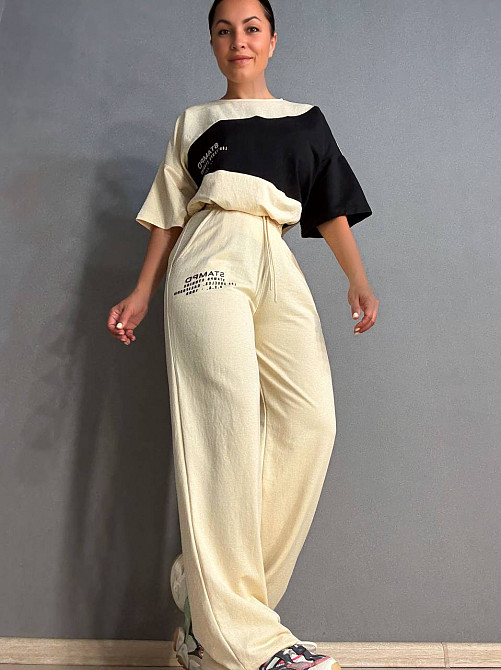 Костюм женский CAPPITONE 3162 оверсайз с черной вставкой футболка и брюки палаццо бежевый, бежевый, M Киев - изображение 11