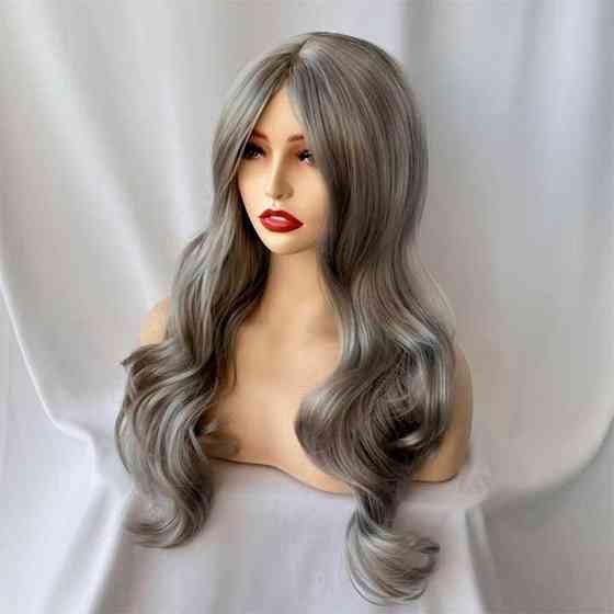Перука сіра попеляста хвиляста без чубчика з проділом 60 см Вінниця